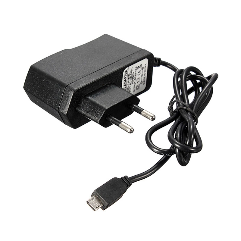 Cargador para celular o tablet Micro USB 5V 2A